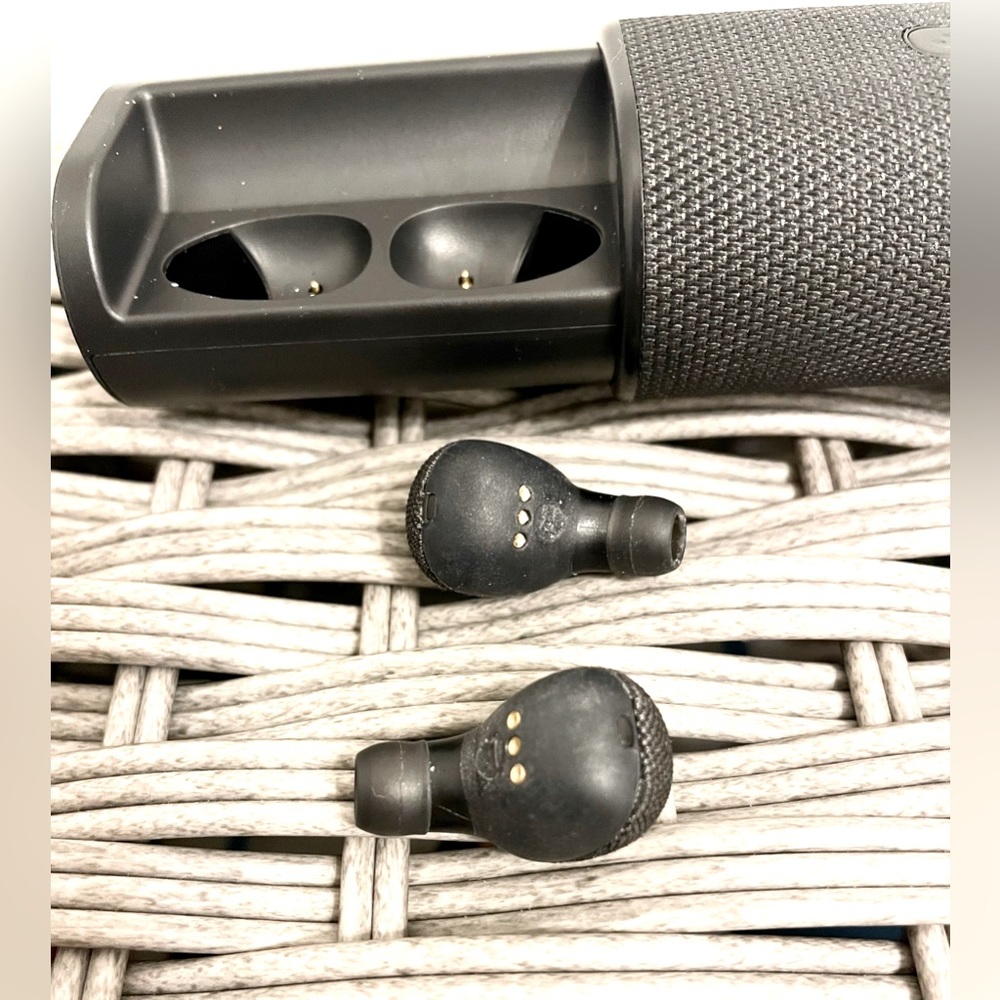 JAM Bluetooth Earbuds with Charging and Carrying Case - Picture 6 of 6